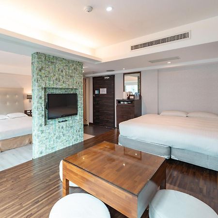 觀海樓海景大飯店 Hotel Cloud Riverside Tamsui Exterior photo