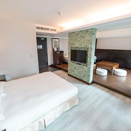 觀海樓海景大飯店 Hotel Cloud Riverside Tamsui Exterior photo