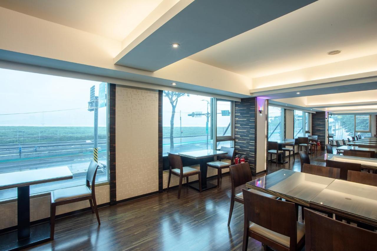 觀海樓海景大飯店 Hotel Cloud Riverside Tamsui Exterior photo
