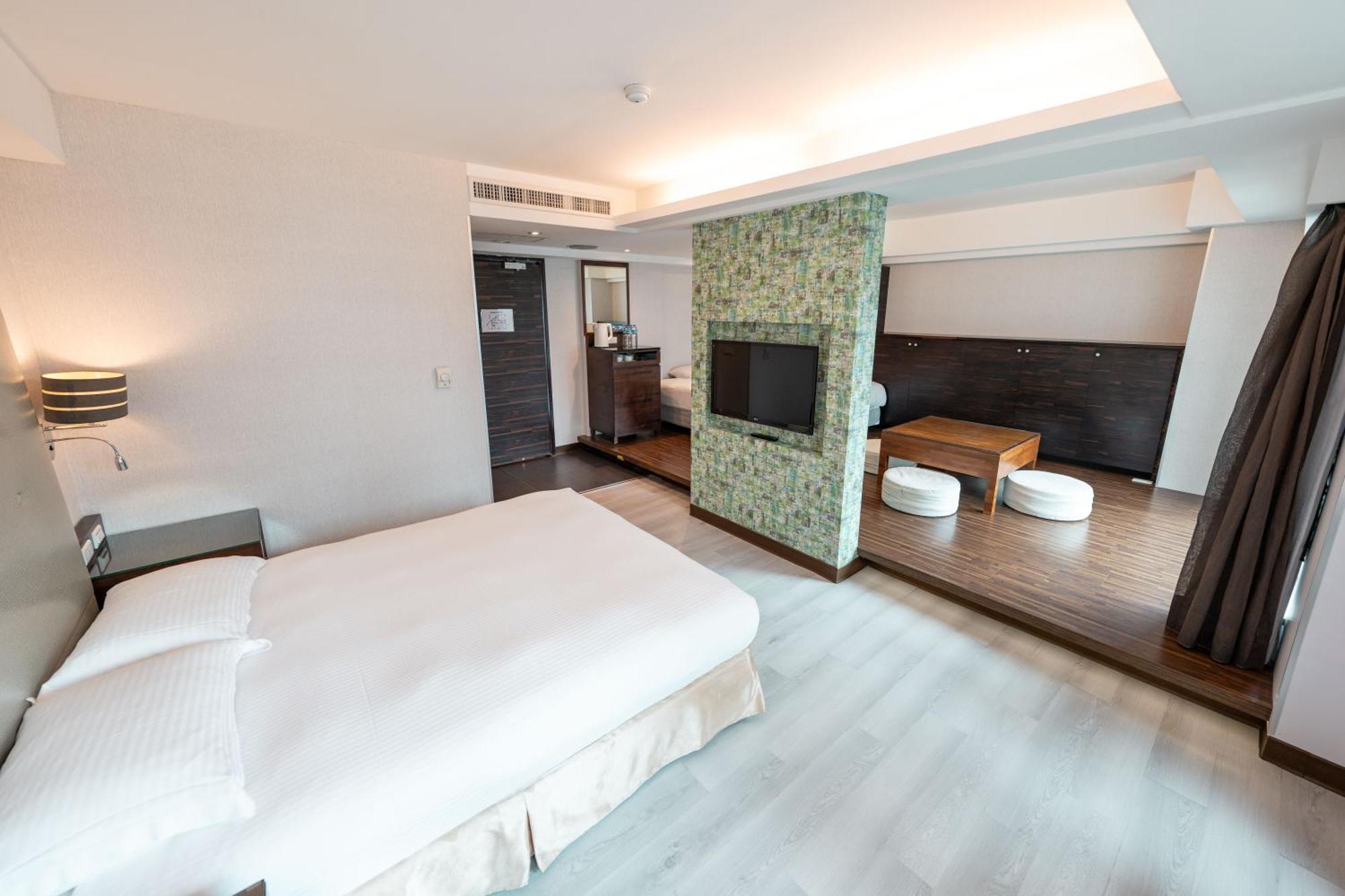 觀海樓海景大飯店 Hotel Cloud Riverside Tamsui Exterior photo