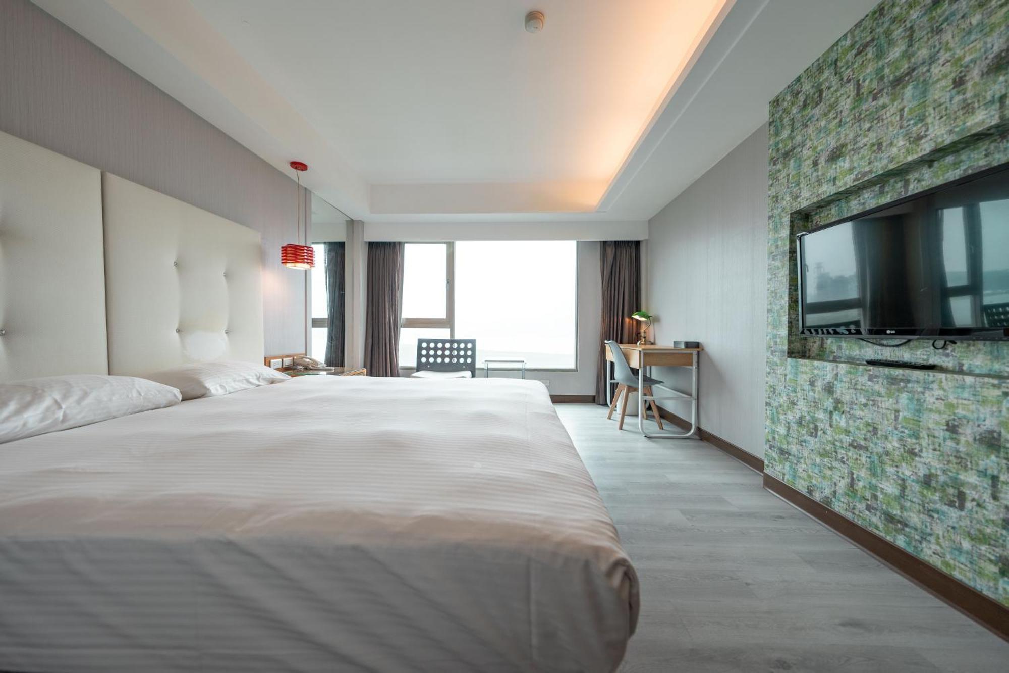 觀海樓海景大飯店 Hotel Cloud Riverside Tamsui Exterior photo