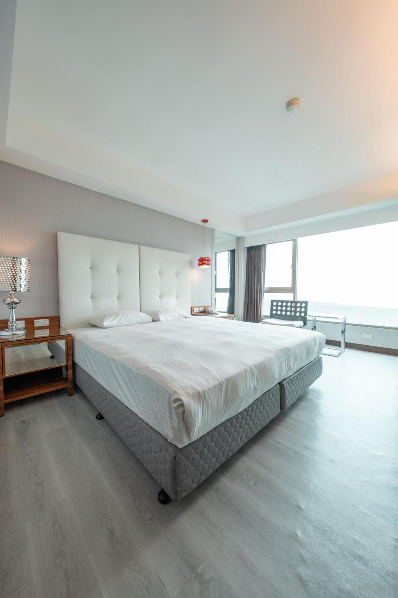 觀海樓海景大飯店 Hotel Cloud Riverside Tamsui Exterior photo
